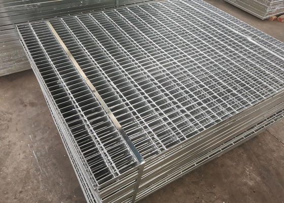Karbon Çelik Q235 Podyum Çelik Izgara 75x10mm Korozyon Önleyici
