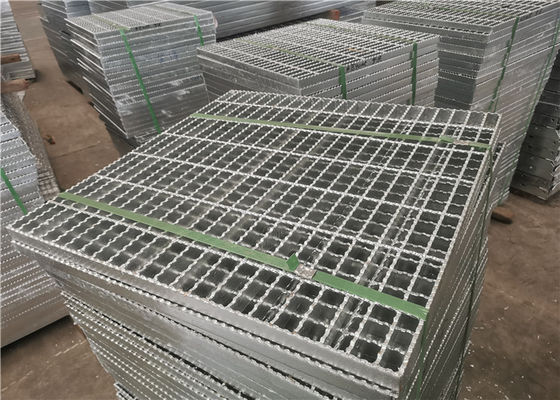 Q235 Rüzgar Direnci Kaynaklı Çelik Izgara 1500mm Genişlik ISO9001 Onaylandı