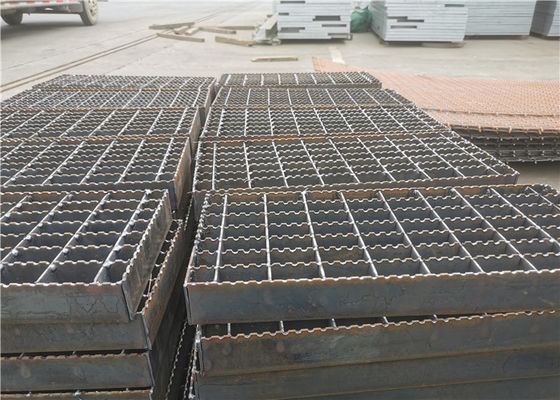 Q235 Rüzgar Direnci Kaynaklı Çelik Izgara 1500mm Genişlik ISO9001 Onaylandı