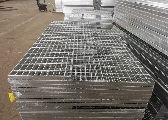 Q235 Rüzgar Direnci Kaynaklı Çelik Izgara 1500mm Genişlik ISO9001 Onaylandı