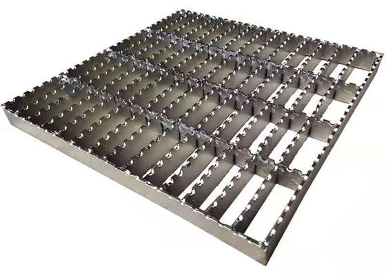 30 * 100mm Galvanizli Kaynaklı Çelik Izgara Dış Mekan Metal Izgara Yürüyüş Yolu