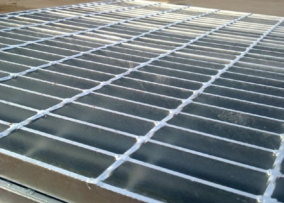 Düz Dokuma Kaynaklı Çelik Izgara 50x5mm Galvanizli Yapı Platformu