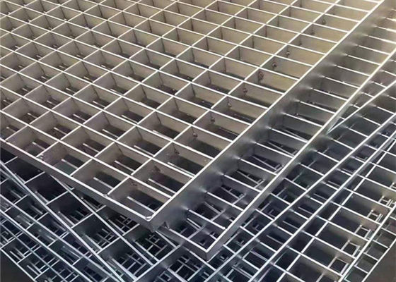 Korozyon Önleyici Kaynaklı Çelik Izgara 40 * 3mm Alüminyum Metal Izgara Döşeme