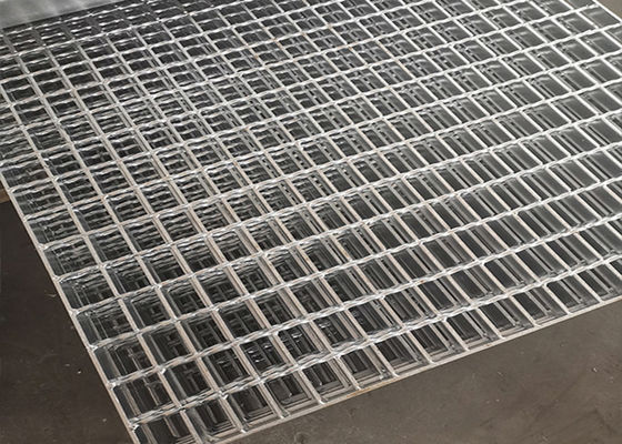 Kaymaz Q345 Kaynaklı Çelik Izgara 1250mm Genişlik Sıcak Daldırma Galvanizli