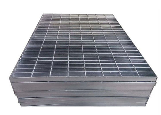 Driveway için ISO9001 Pas Korumalı Podyum Çelik Izgara 8 * 8mm Metal Izgara