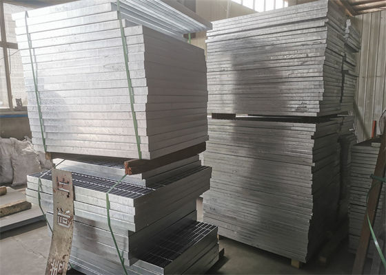 Sıcak Daldırma Galvanizli Çelik Yürüme Yolu Izgarası 6mm Kalınlık Hırsızlığa Karşı