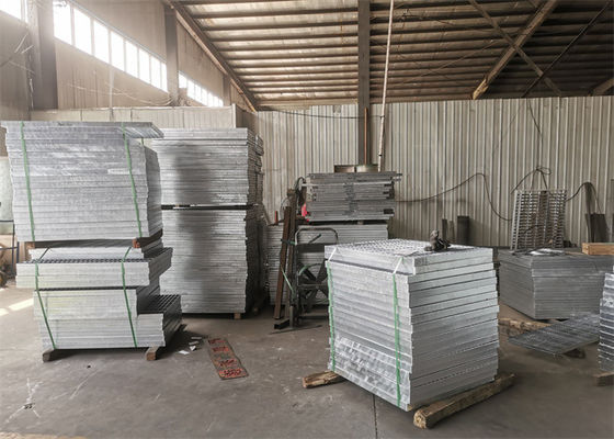 Güverte için Pas Korumalı Drenaj Kapağı Çelik Izgara Plakası 50mm Metal Izgara
