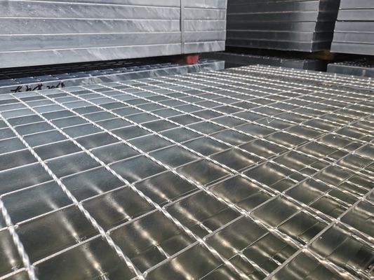 SGS Endüstriyel Tırtıklı Karbon Çelik Bar Izgara Sıcak Daldırma Galvanizli