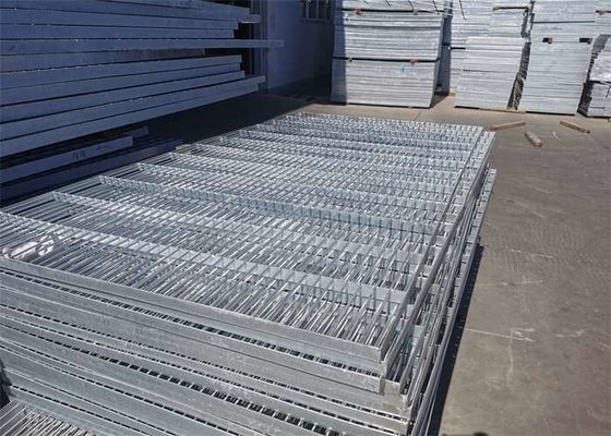Kaymaz Karbon Çelik Driveway Drenaj Izgaraları 65x5mm Zemin Yürüyüş Yolu