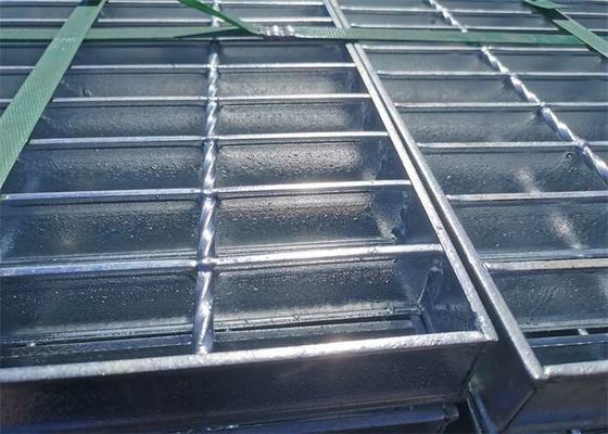Kimya Tesisi Sıcak Daldırma Galvanizli Çelik Izgara 1m Tırtıklı Sac