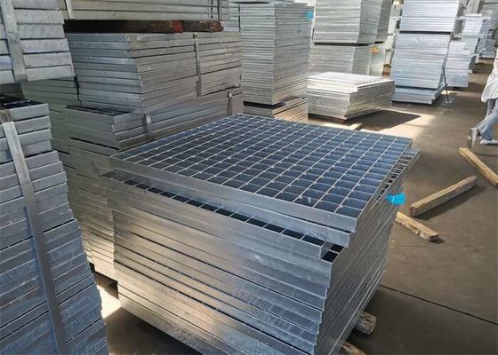 Driveways için 20 × 5mm Sıcak Daldırma Galvanizli Çelik Izgara Geçit Metal Izgaralar