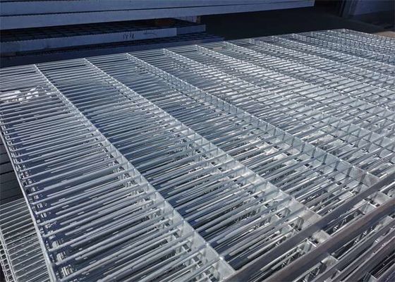Driveways için 20 × 5mm Sıcak Daldırma Galvanizli Çelik Izgara Geçit Metal Izgaralar