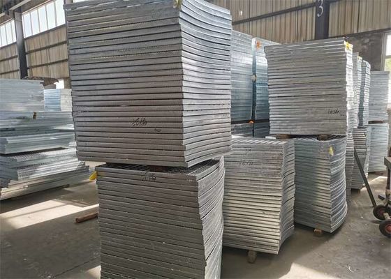Kanalizasyon Arıtma Tesisi için Q235A Sıcak Daldırma Galvanizli Çelik Izgara