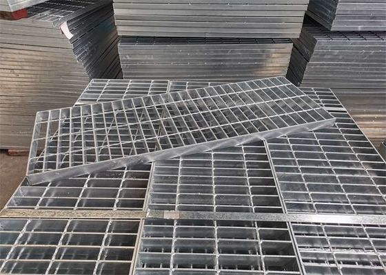 Q235 Kaymaz Galvanizli Araba Yolu Izgaraları Hafif Yapı 32x5mm