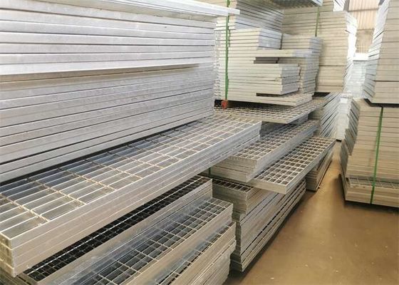 Kimyasal Tesisler için Korozyon Önleyici Çelik Araba Yolu Izgarası 1250mm Genişlik
