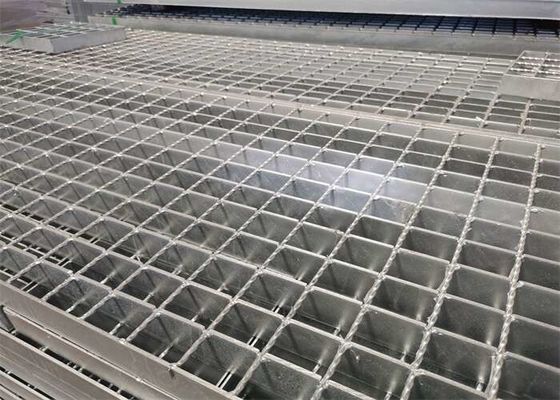 Endüstriyel Platform Merdiven Basamakları Demiryolu Köprüsü İçin 5mm Kalınlığında Çelik Izgara