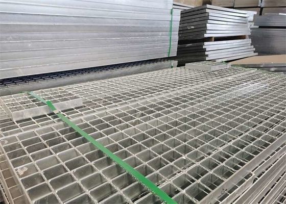 Yol Üst Geçidi için ISO9001 Gümüş Renkli Çelik Driveway Izgaraları