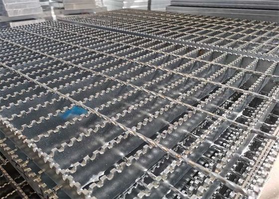 Kaymaz Bar Izgara Basamakları 5mm Kalın Metal Tahliye Izgarası Basınç Direnci