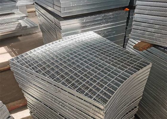 Kaymaz Bar Izgara Basamakları 5mm Kalın Metal Tahliye Izgarası Basınç Direnci