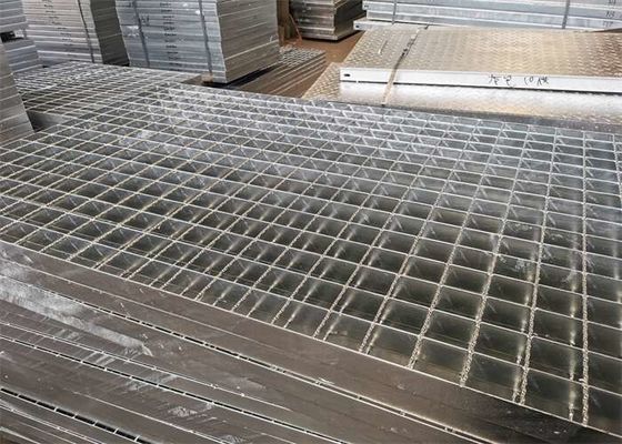 Kimyasal Tesisler için Korozyon Önleyici Çelik Araba Yolu Izgarası 1250mm Genişlik