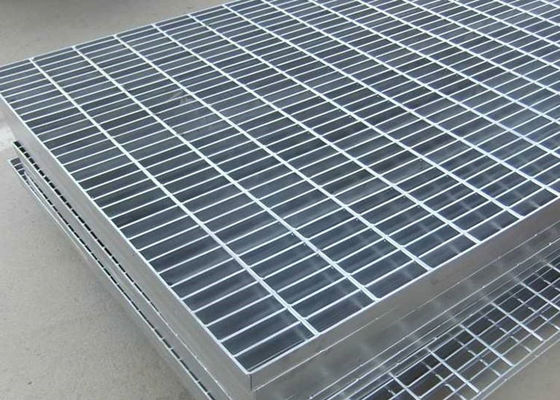 Hafif Q235 Sıcak Daldırma Galvanizli Metal Izgara Düşük Karbonlu Çelik A1011 Standardı