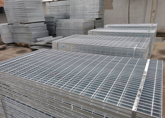 Ağır Hizmet Tipi Galvanizli Drenaj Izgarası 50mm Paslanmaz Çelik Geçit Izgaraları