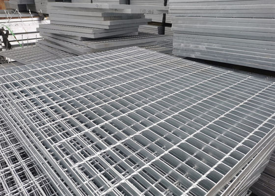 Driveway Platform Çelik Izgara Yürüme Yolu 120mm Yüksek Çinko Kaplama