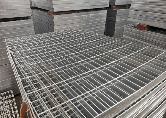 2 Metre Genişlik Hafif Yürüme Yolu Izgarası Toz Boya Basınçlı Kaynak