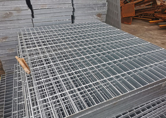 Kaymaz Ağır Hizmet Galvanizli Geçit Izgara Platformu 75x10mm
