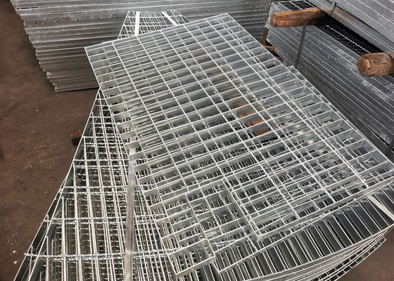 Okul Oluğu Kalınlaştırılmış Galvanizli Çelik Geçit Izgarası Modern Stil