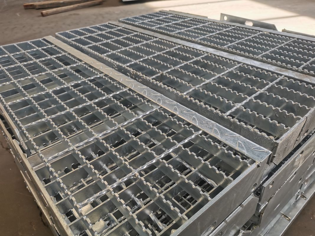 ODM Sıcak Daldırma Galvaniz Bileşik Çelik Izgara 1m Genişlik T4 Tipi Fabrika Dış Mekan